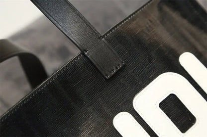 フェンディ ショッピングロゴバッグ