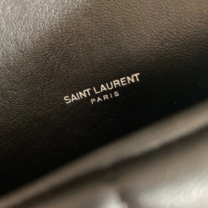 キルティングスエードのパファースモールバッグ