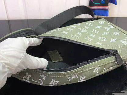 ルイ・ヴィトン デュオ スリングバッグ オリーブグリーン モノグラムシャドウ – LW152