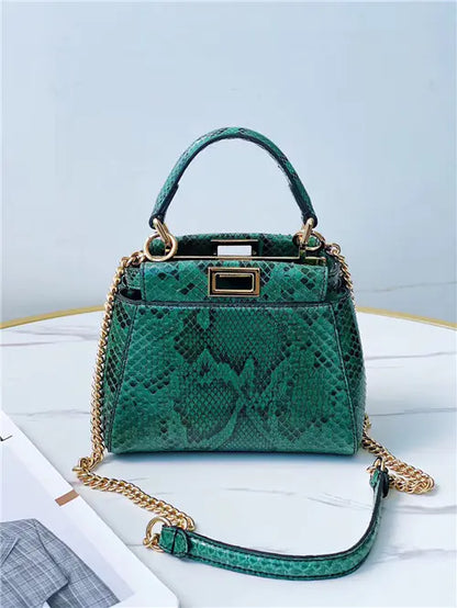 フェンディ ピーカブーバッグ