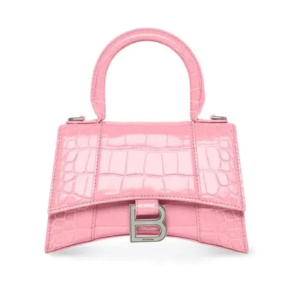 🔥STORY雑誌掲載🔥！2023新たに発表したバッグ！高垣麗子さん愛用の新作バッグが登場！💓日本人気上昇中↑↑↑売り切れ続出！