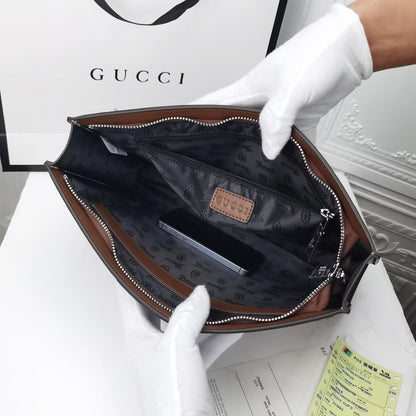 Gucci（グッチ）クラッチバッグ 31.5x24x6cm