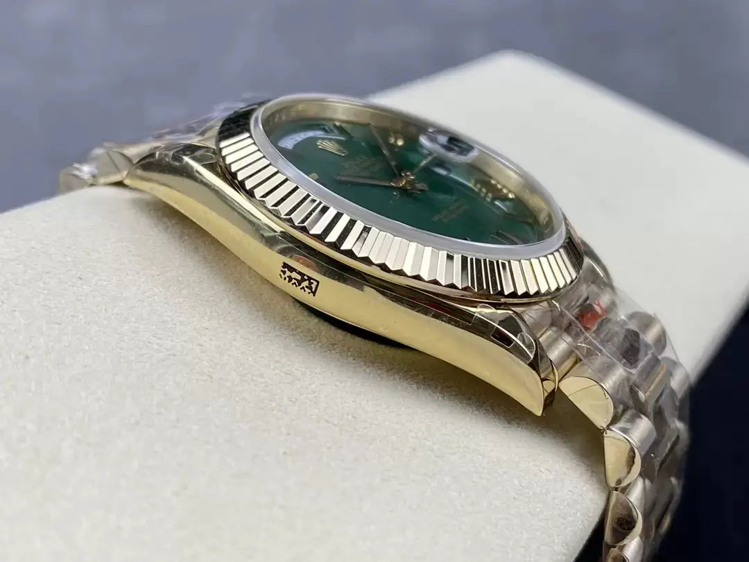 ロレックス デイデイト40 228238-0061