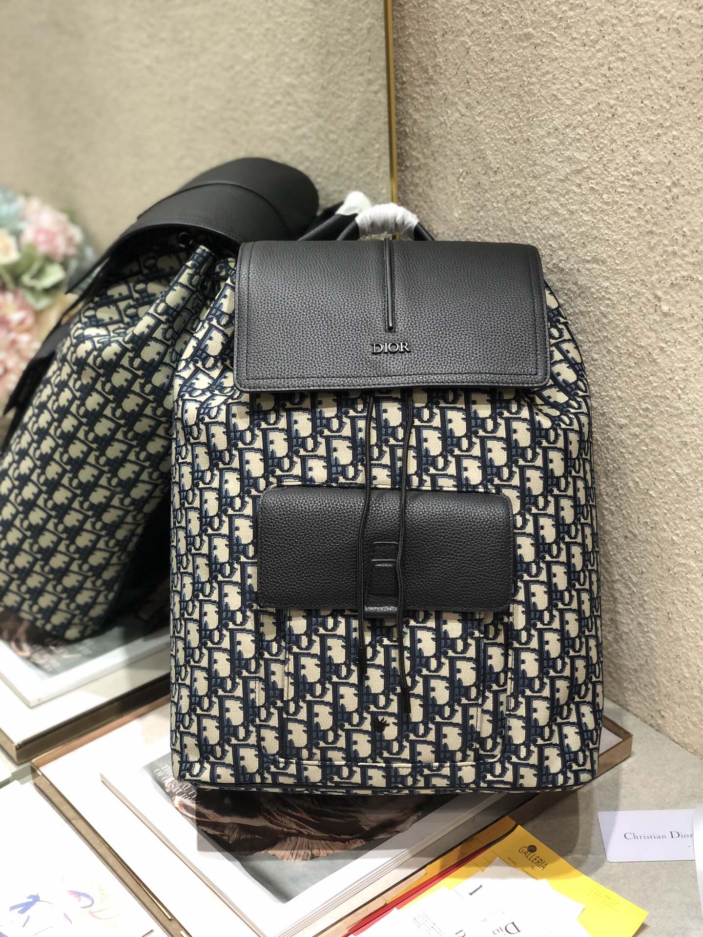 モーション ディオール オブリーク バックパック