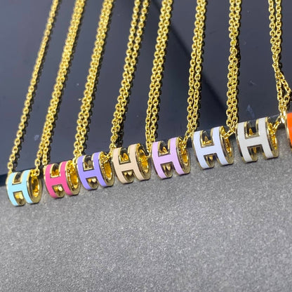 エルメスのロゴネックレスの偽物