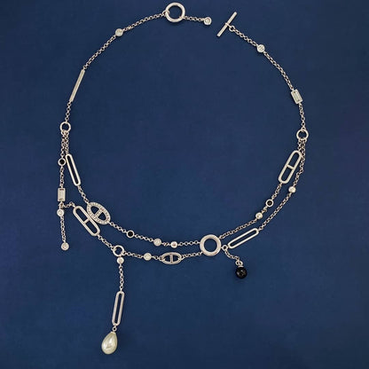 エルメスのロゴネックレスの偽物