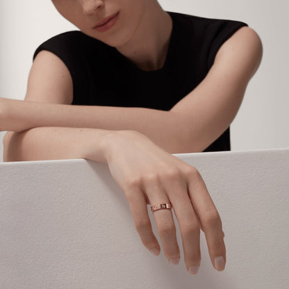 ラブウェディングバンド、8個のダイヤモンド