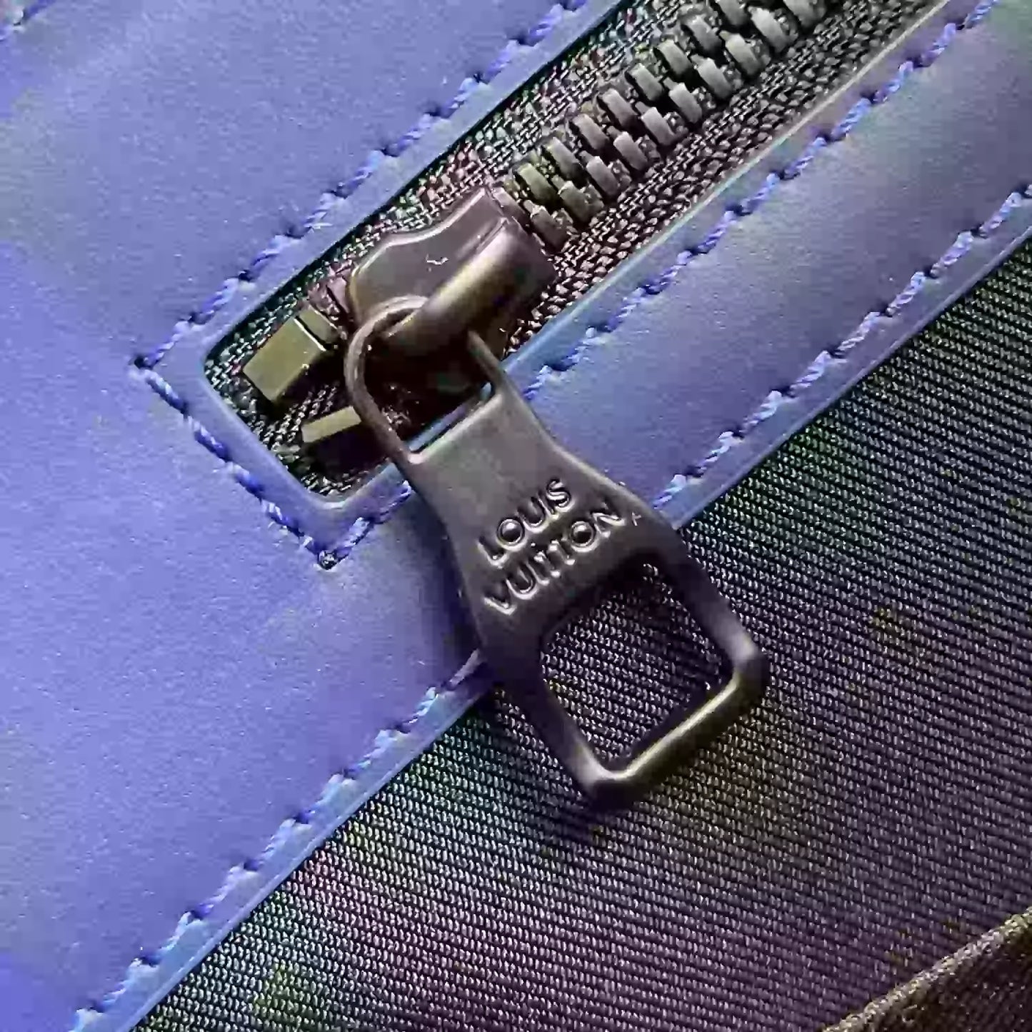 24H フラットバッグ サファイア トリヨン モノグラムレザー M11690 – LW328