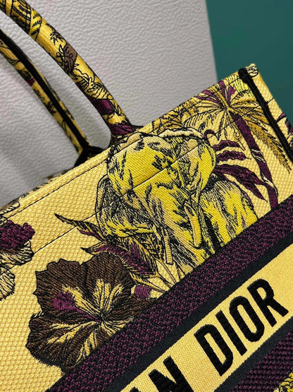 クリスチャン・ディオール ブックトートバッグ