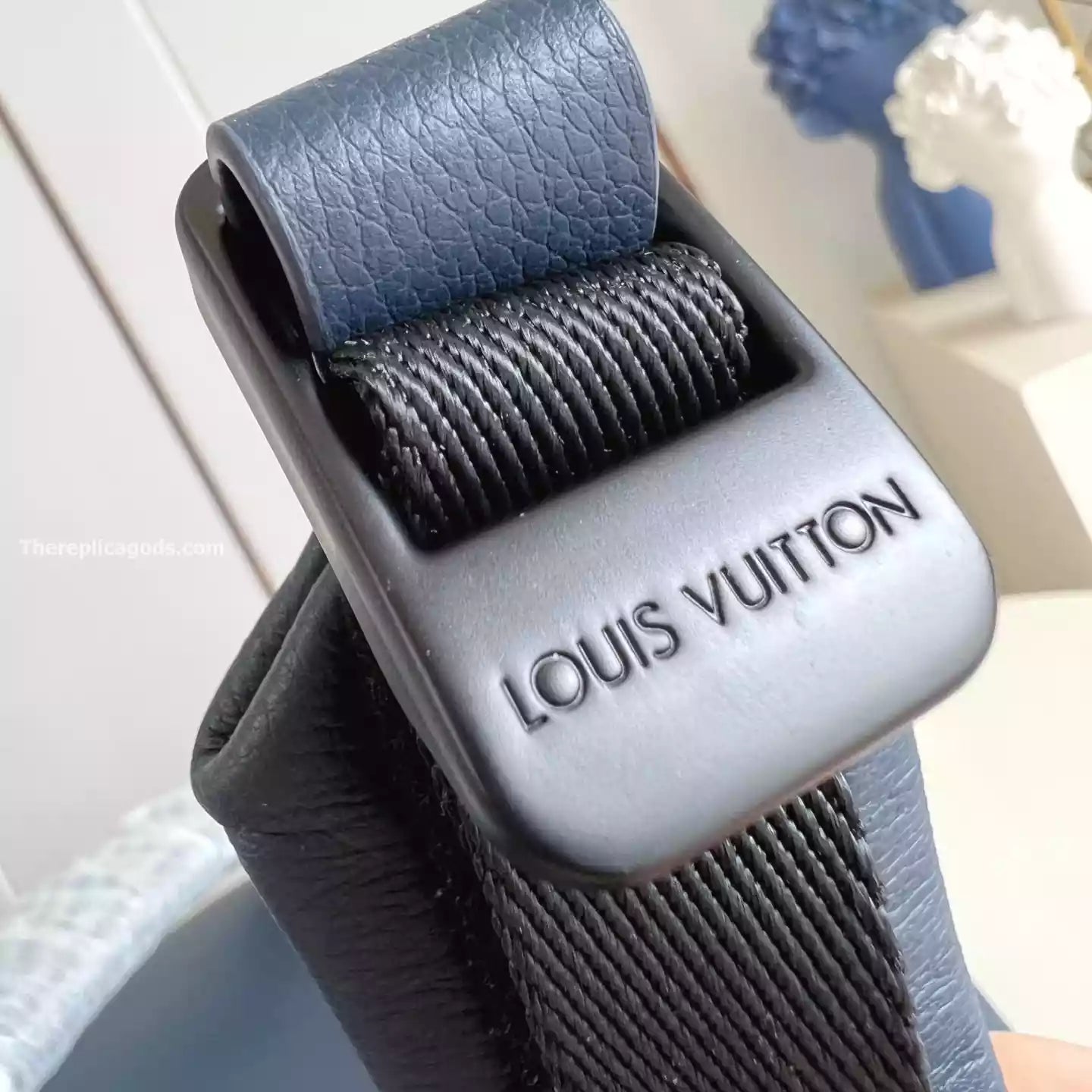 ディスカバリーバックパック PM ネイビーブルー – LW317