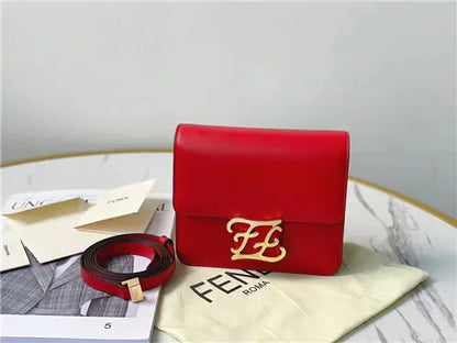 フェンディ カーリグラフィー バッグ