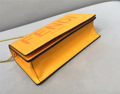 フェンディ チェーンウォレット