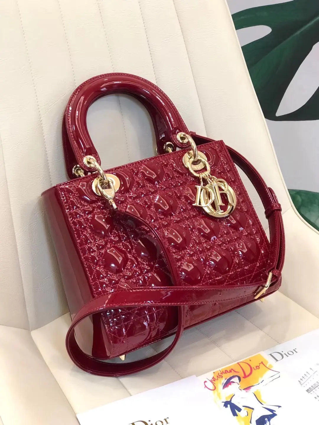 クリスチャン・ディオール ミディアム レディ ディオール バッグ