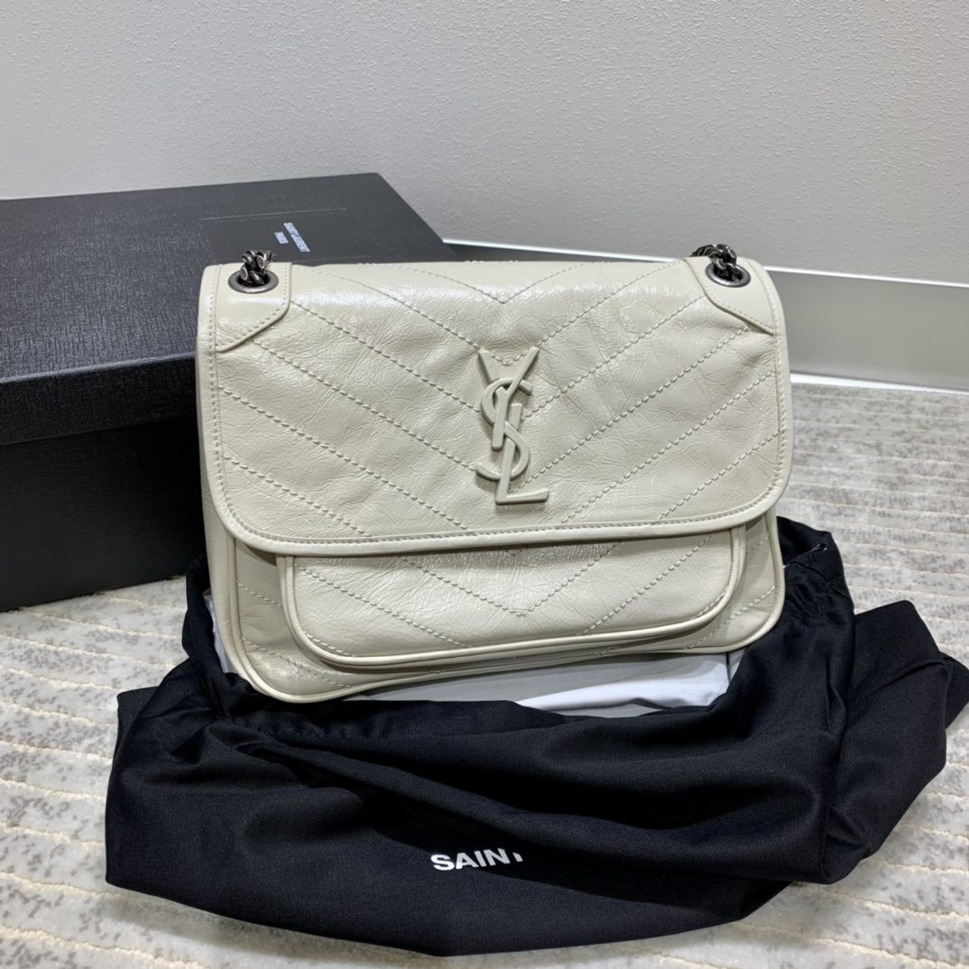 YSL ミディアム