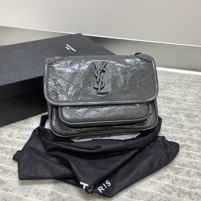 YSL ニキ ミニ フラップバッグ