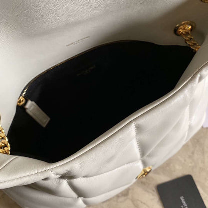 キルティングラムスキンのパファーミディアムバッグ