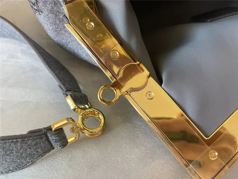 フェンディ ファーストバッグ ラージ