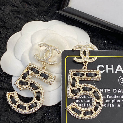 シャネル No.5 レザー ピアス チェーン イヤリング