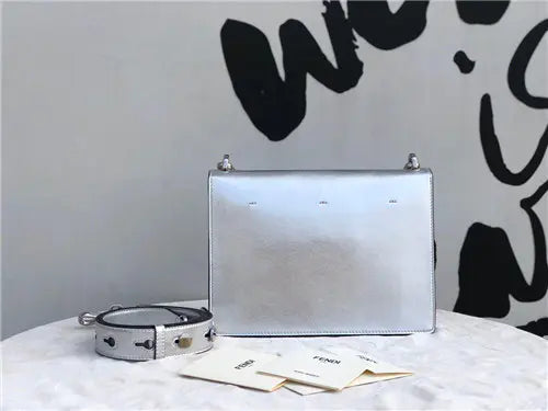 フェンディ カンユーバッグ セール