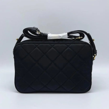 PRADA プラダバッグお買い得！ 完売される前に是非お早めに