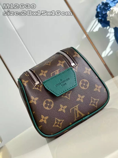 ルイ・ヴィトン ドップキット ボルネオグリーン モノグラム マカサー キャンバス バッグ – LW141