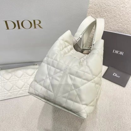 ミディアム レディ ディオール バッグ