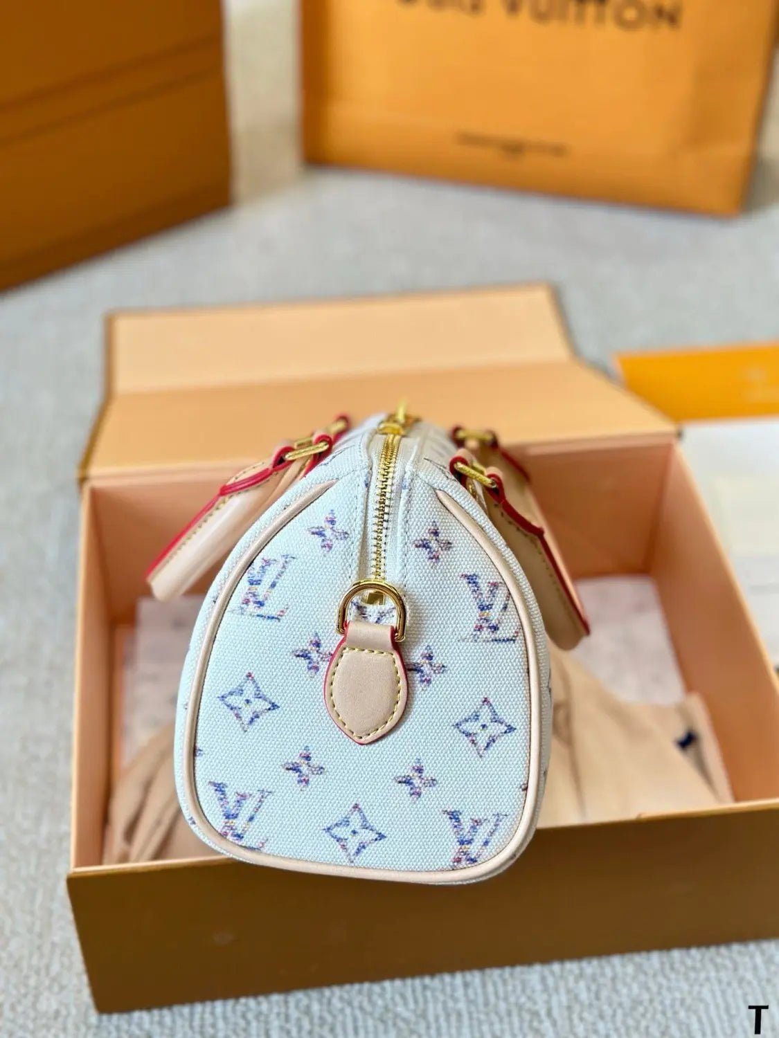 ルイ・ヴィトン M24709 スピーディ・バンドリエール20