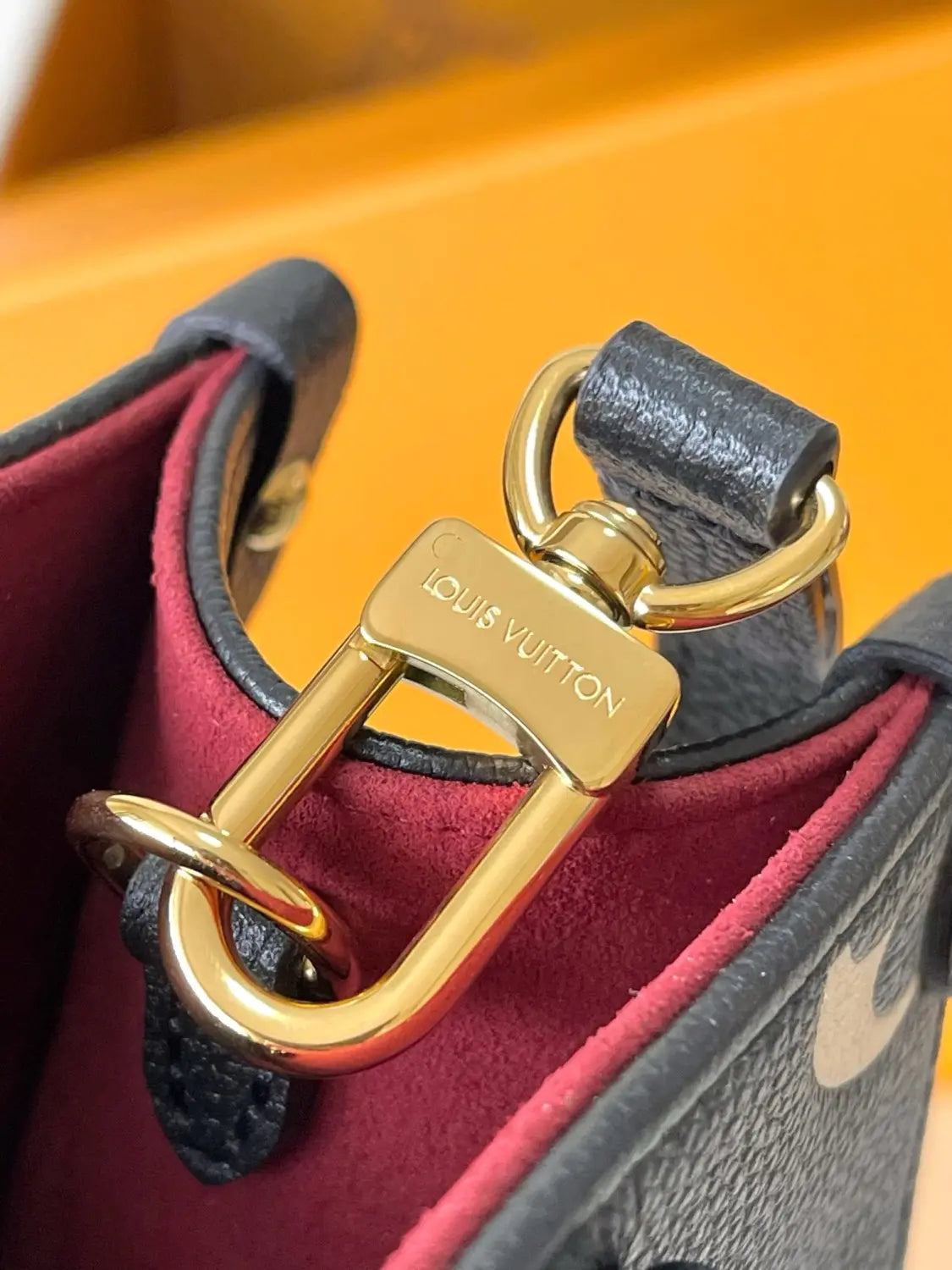 ルイ・ヴィトン M45659 オンザゴー PM