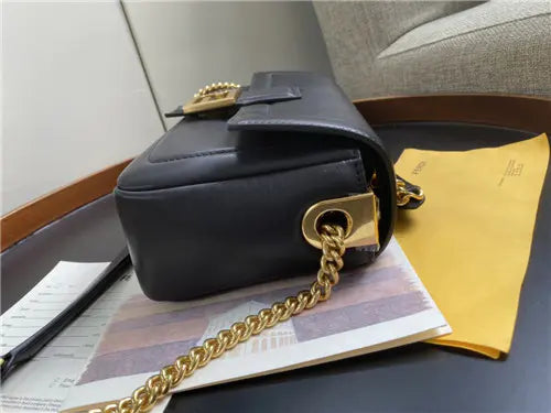 フェンディ バゲットバッグ