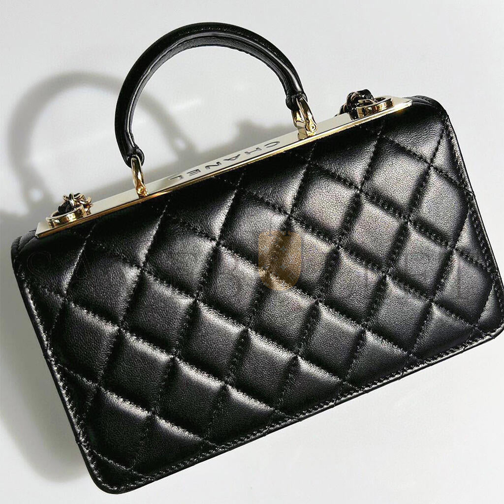 シャネル マスター アコーディオン チェーンバッグ (22×19×5.5cm)