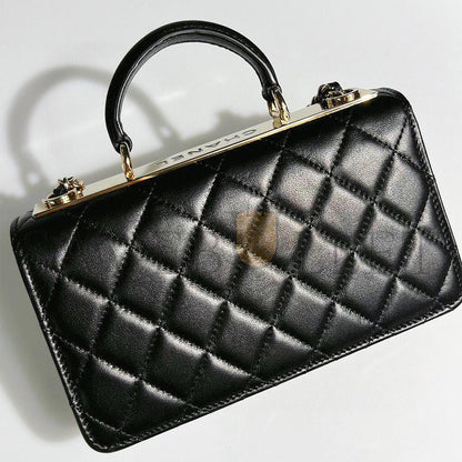 シャネル マスター アコーディオン チェーンバッグ (22×19×5.5cm)