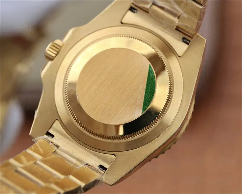 ロレックス ＧＭＴマスターII 116718LN