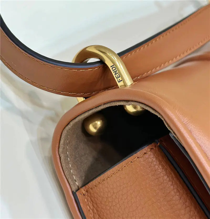 フェンディ レディース ピンク C モン スモールバッグ