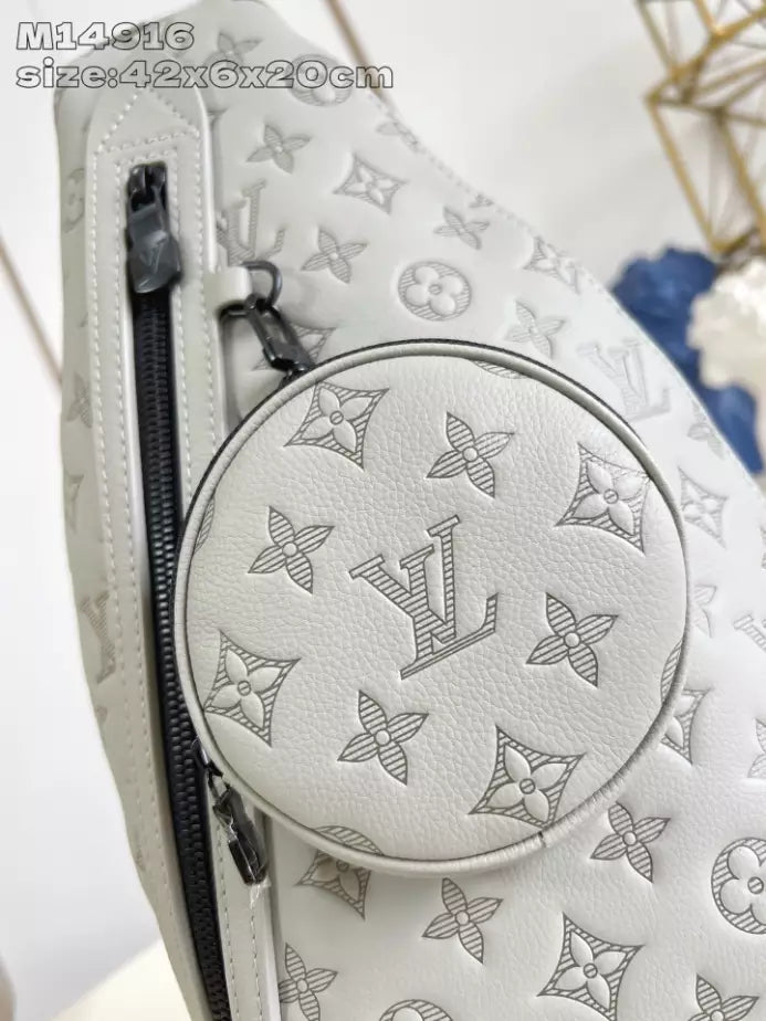 デュオ スリングバッグ サンド モノグラム シャドウ M14916 – LW274