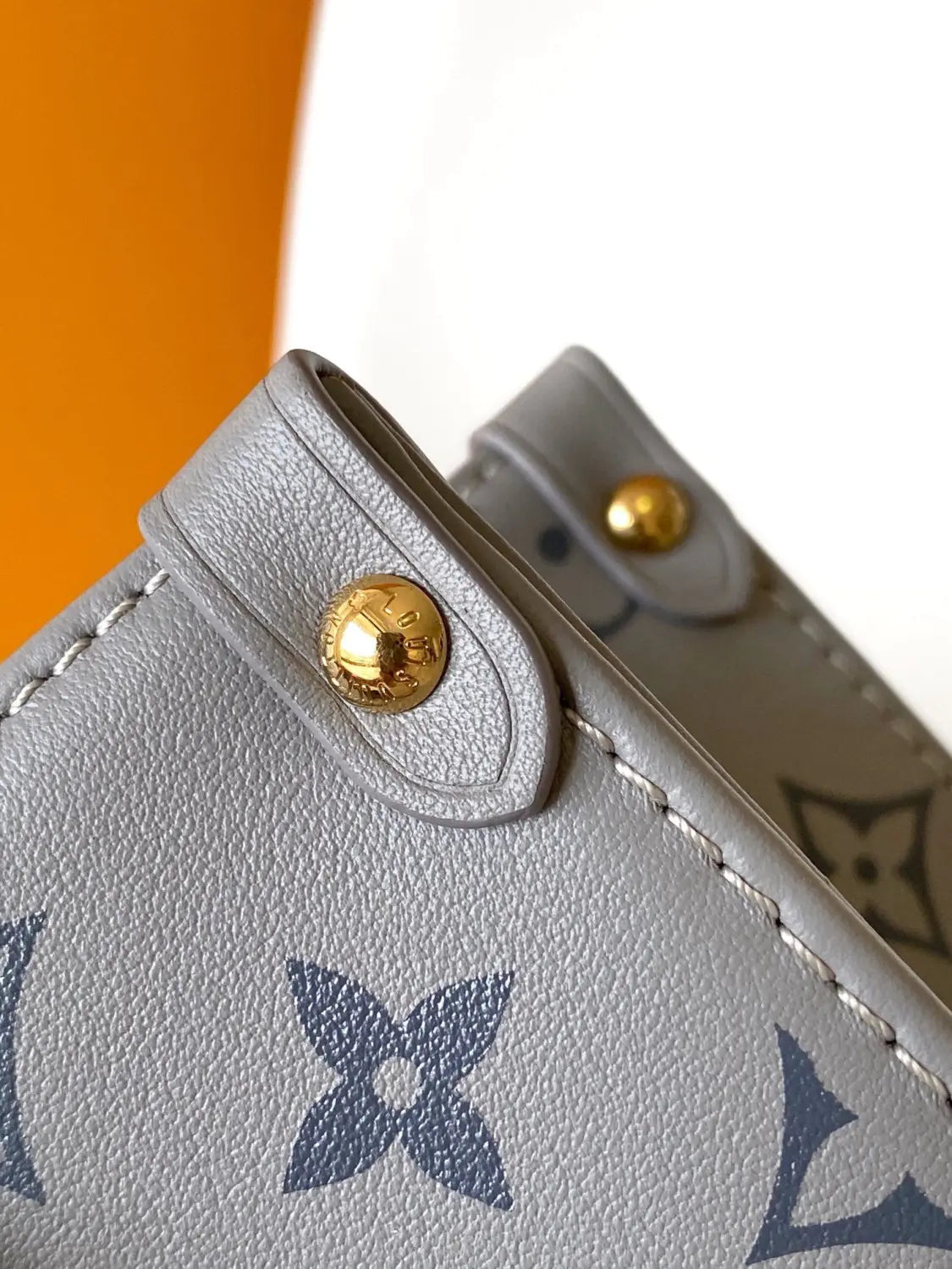 ルイ・ヴィトン M12465 オンザゴー PM