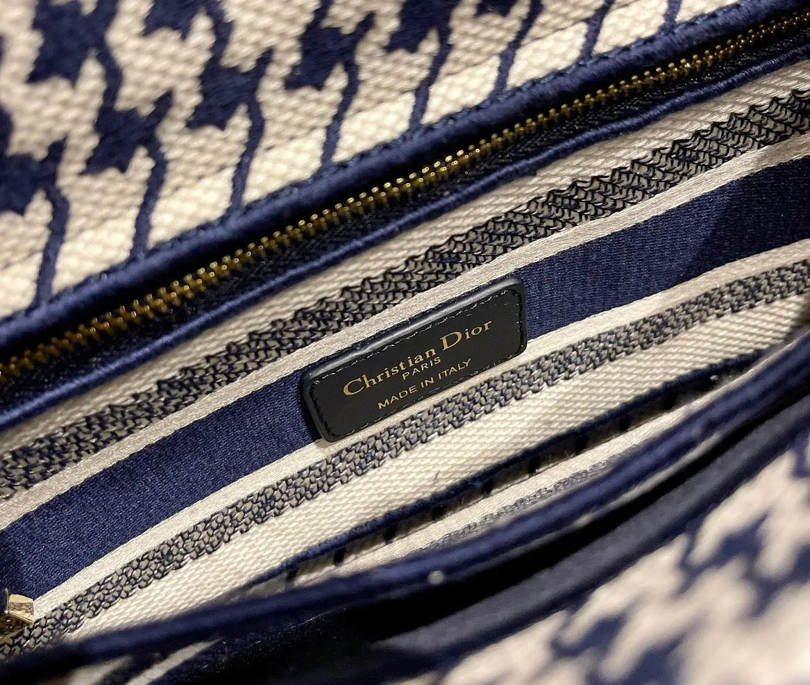 クリスチャン ディオール ミディアム レディ D ライト バッグ