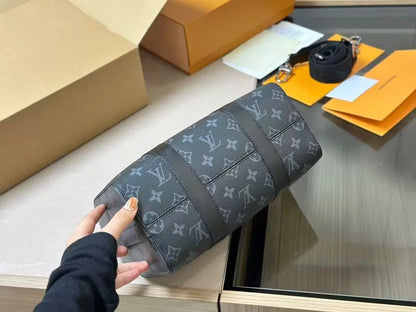 ルイ・ヴィトン シティ キーポルバッグ M45936