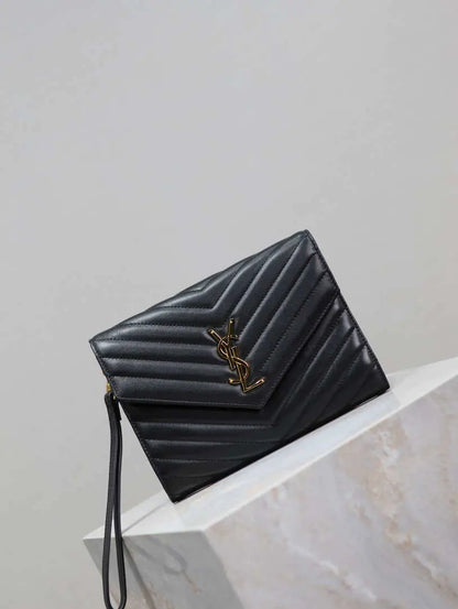 YSL カッサンドル マトラッセ ラムスキンレザー フラップポーチ 617662 V ブラック