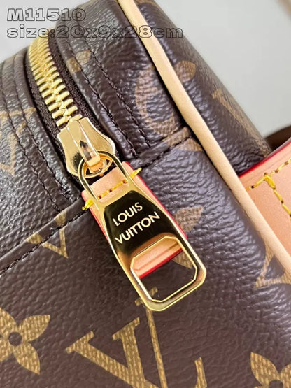 ルイ・ヴィトン トイレタリーバッグ ブラウン モノグラム・エクリプス キャンバス – LW150