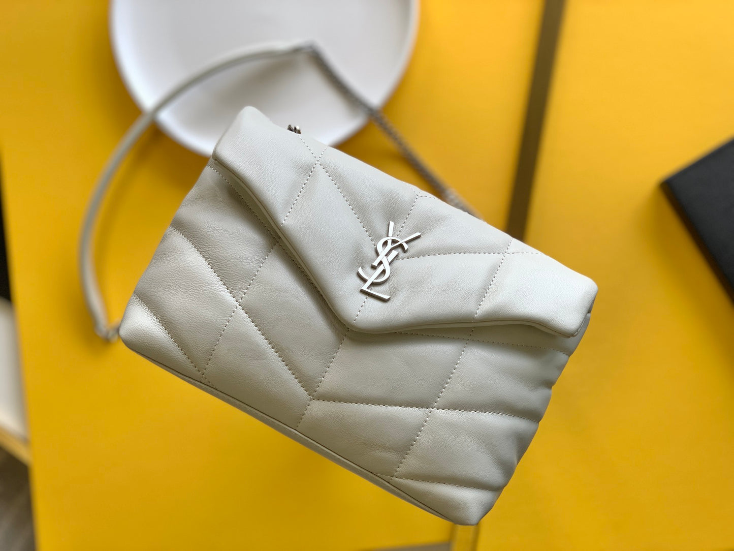 ジャージー素材のパファートイバッグ