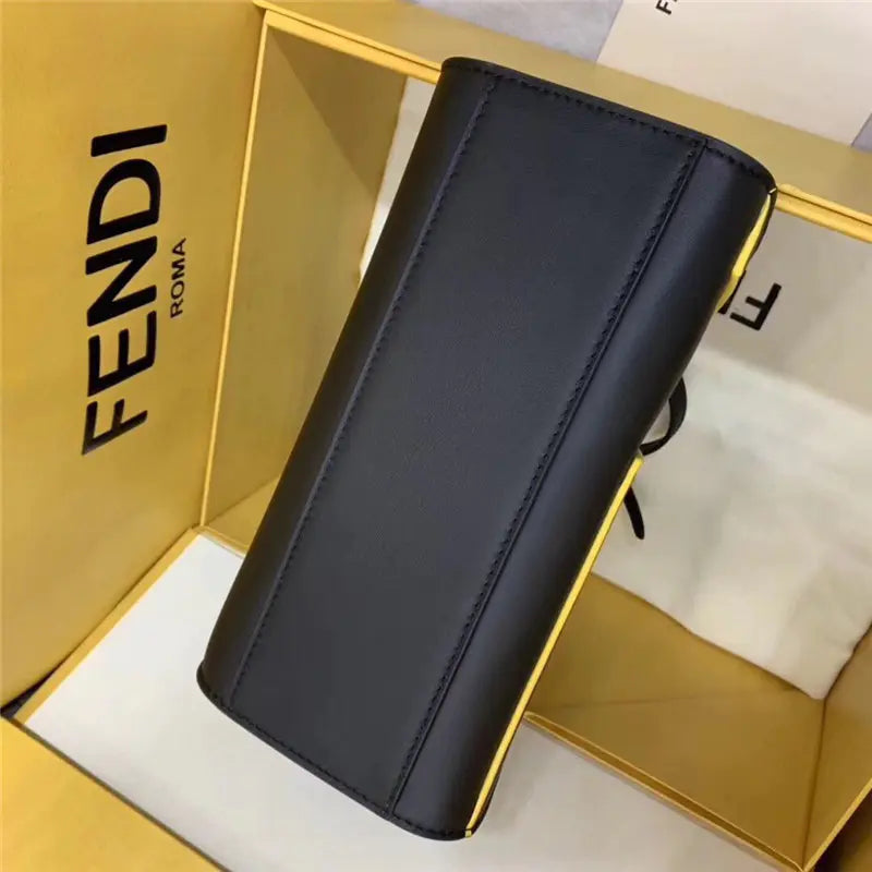 フェンディ ピーカブーバッグ ブラック