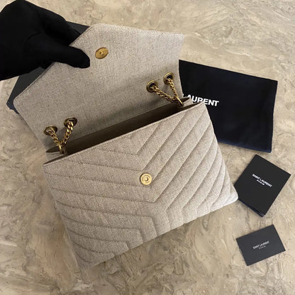 Y字キルティングレザーのルル スモールバッグ