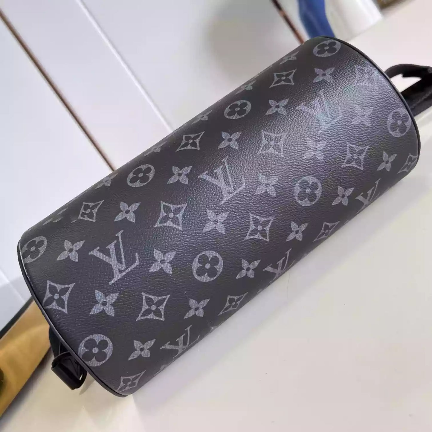 ソフト ポロション PM モノグラム エクリプス M46796 – LW448