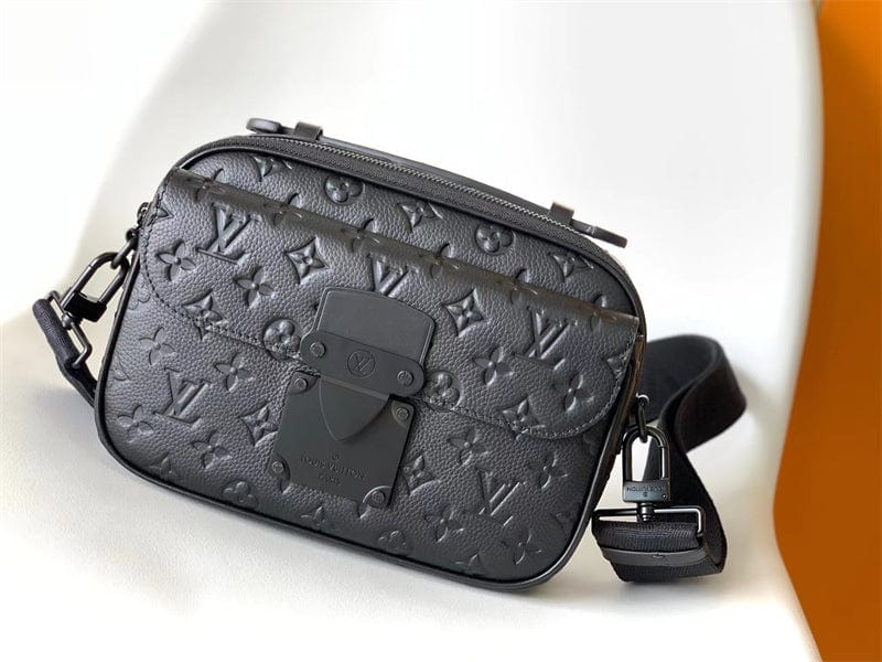 LOUIS VUITTON Sロック・メッセンジャーM58489