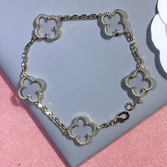 ヴァン クリーフ＆アーペルの四つ葉のクローバー クリスタル ブレスレット