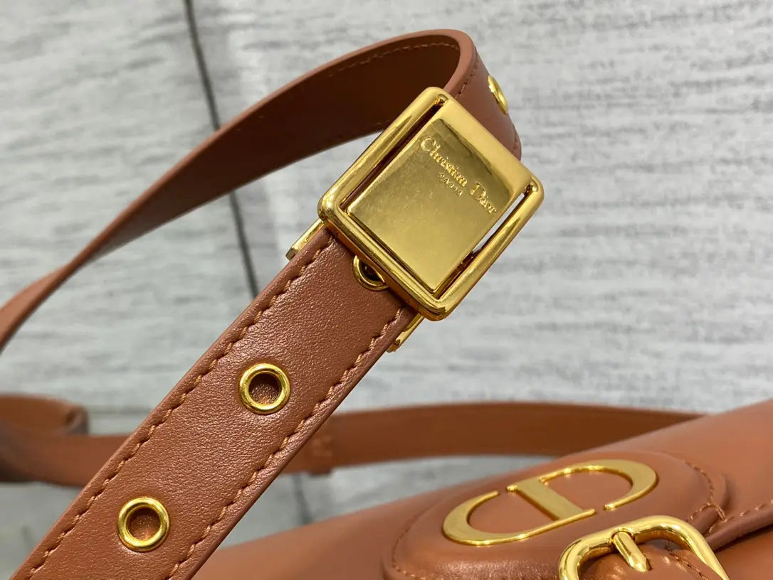 クリスチャン ディオール ミディアム ボビーバッグ