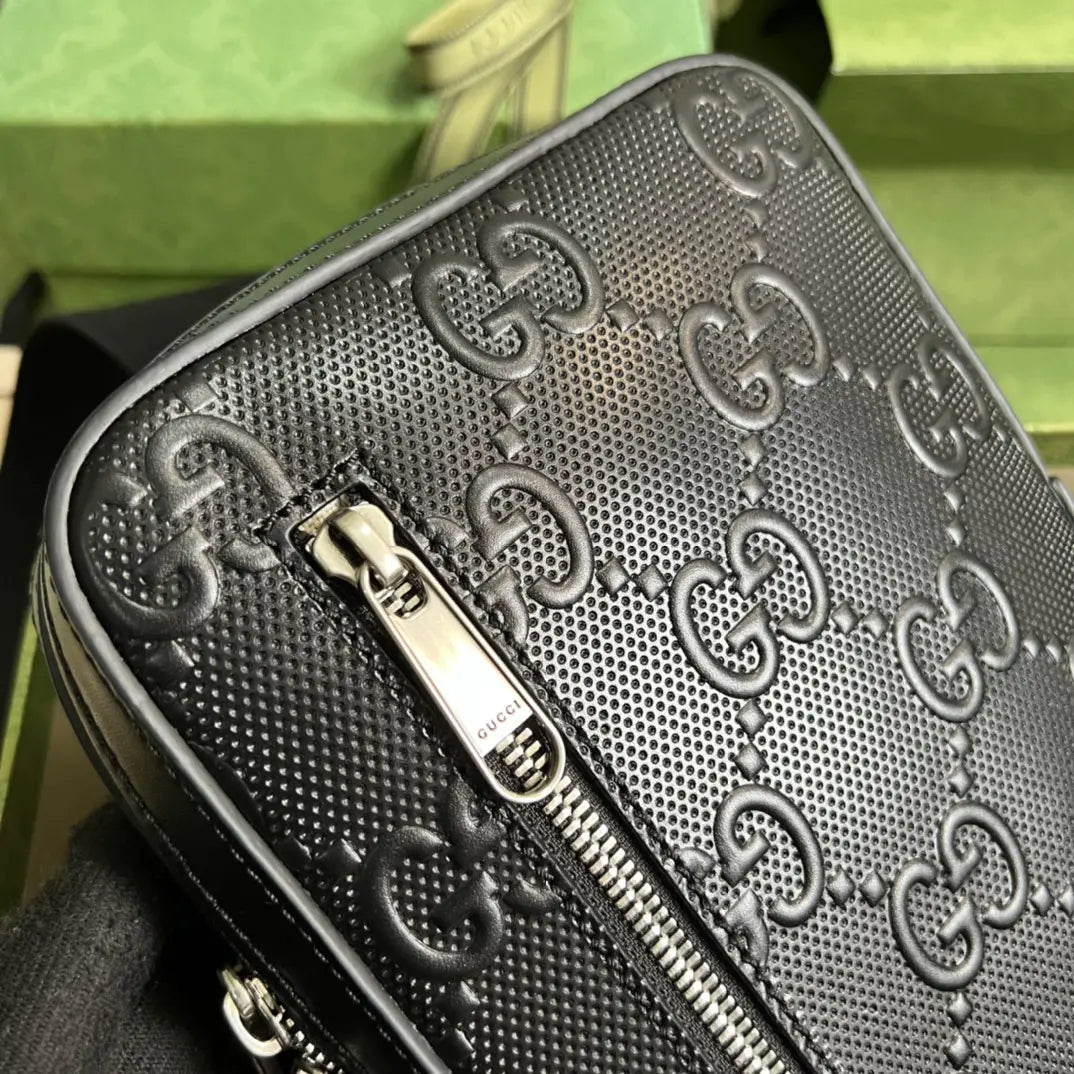 GGエンボス加工のスリングバックパック