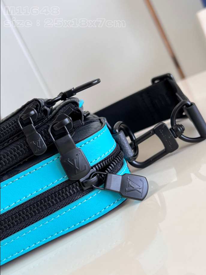 ルイ・ヴィトン トリオ・メッセンジャー ターコイズブルーバッグ – LVB080