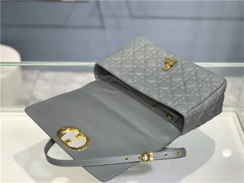 ディオール ラージ カロ バッグ