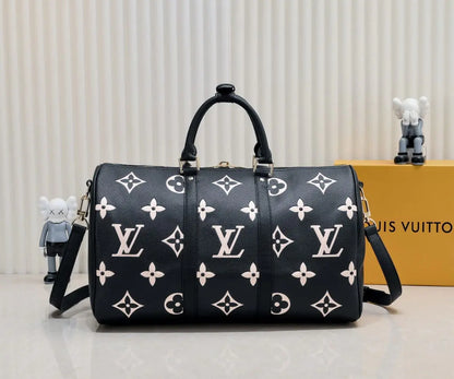 ルイ・ヴィトン M46670 キーポル・バンドリエール45